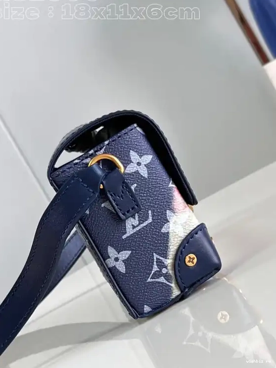 WIS Messenger LOUIS Steamer VUITTON 0613